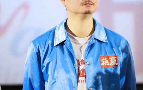 NG SPORTS-包含Doinb回归赛场，爆冷首场状态亮眼，篮网观众沸腾！的词条