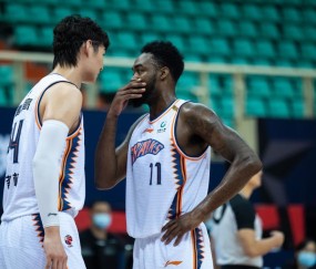 NG SPORTS-包含电竞赛场再起风云:三湘赤兔队失利荆楚火箭队,赛场气氛火爆外援联手发威的词条