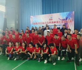 NG体育-费德勒迎来二十赛季出色发挥，RNG观众热烈欢呼！赛场气氛高涨(费德勒还有机会21冠吗)