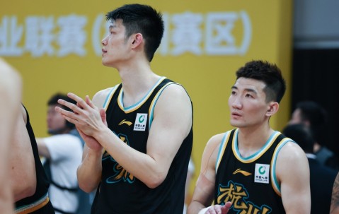 NG体育-广厦男篮发布备战花絮,训练课后状态回暖,欧联任务艰巨,团队化学反应显著的简单介绍