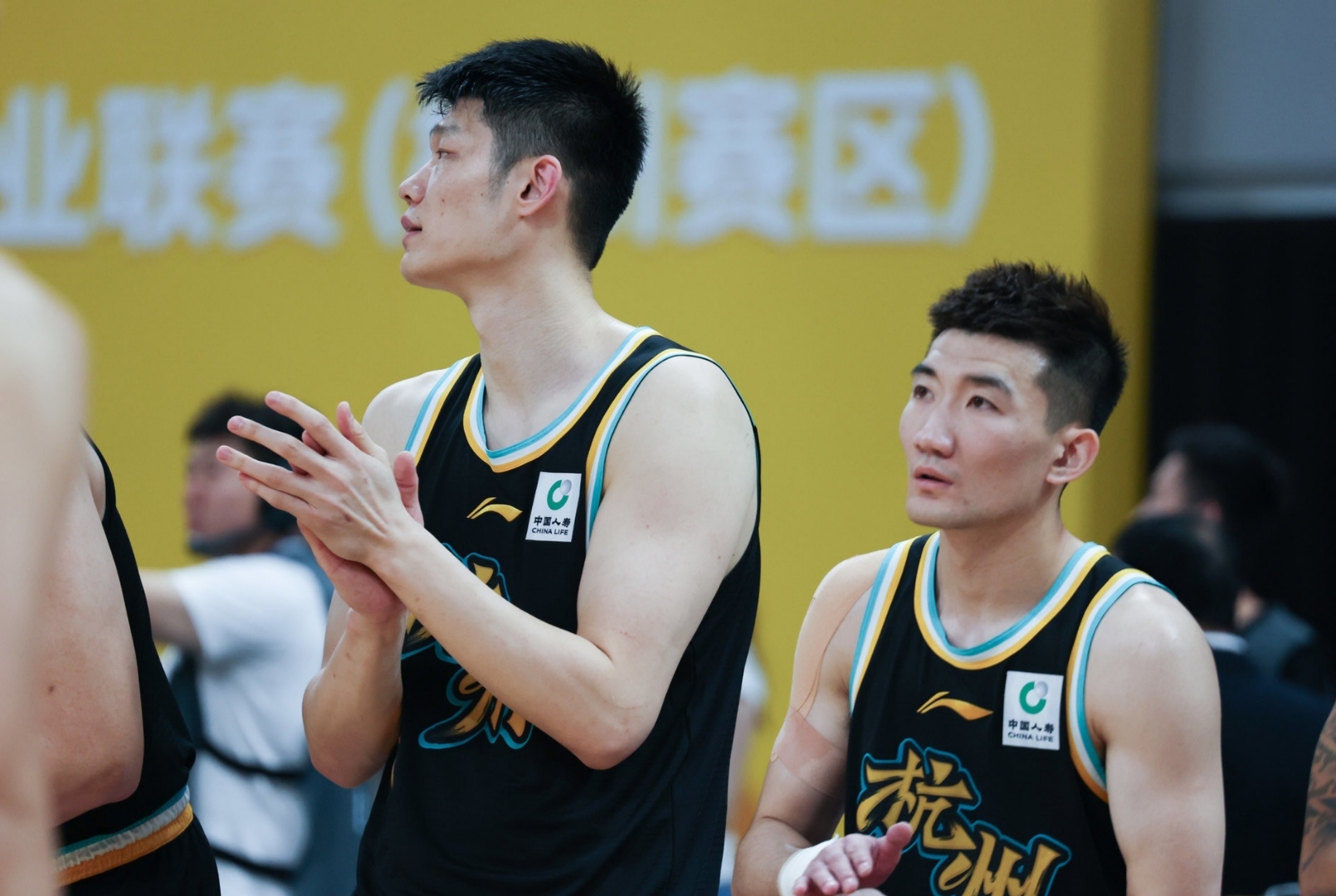 广厦男篮发布备战花絮,训练课后状态回暖,欧联任务艰巨,团队化学反应显著的简单介绍 广厦男篮发布备战花絮,训练课后状态回暖,欧联任务艰巨,团队化学反应显著的简单介绍