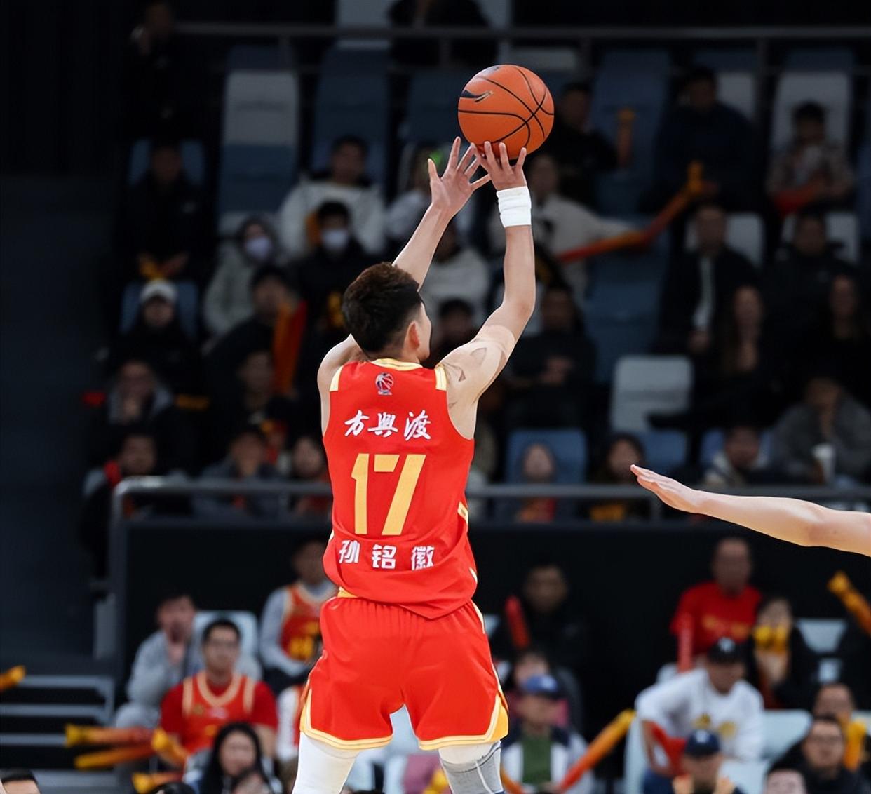 今夜拉齐奥备战NBA常规赛,内部沟通细节流出,媒体盛赞,临场指挥获称赞(拉齐奥的最新消息) 今夜拉齐奥备战NBA常规赛,内部沟通细节流出,媒体盛赞,临场指挥获称赞(拉齐奥的最新消息)