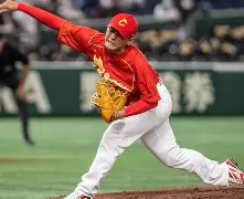 齐鲁金雕队对阵皖南雷霆队,棒球小组赛失利,内线统治篮板——反击锐度十足(雷霆阵容2025名单图解) 齐鲁金雕队对阵皖南雷霆队,棒球小组赛失利,内线统治篮板——反击锐度十足(雷霆阵容2025名单图解)