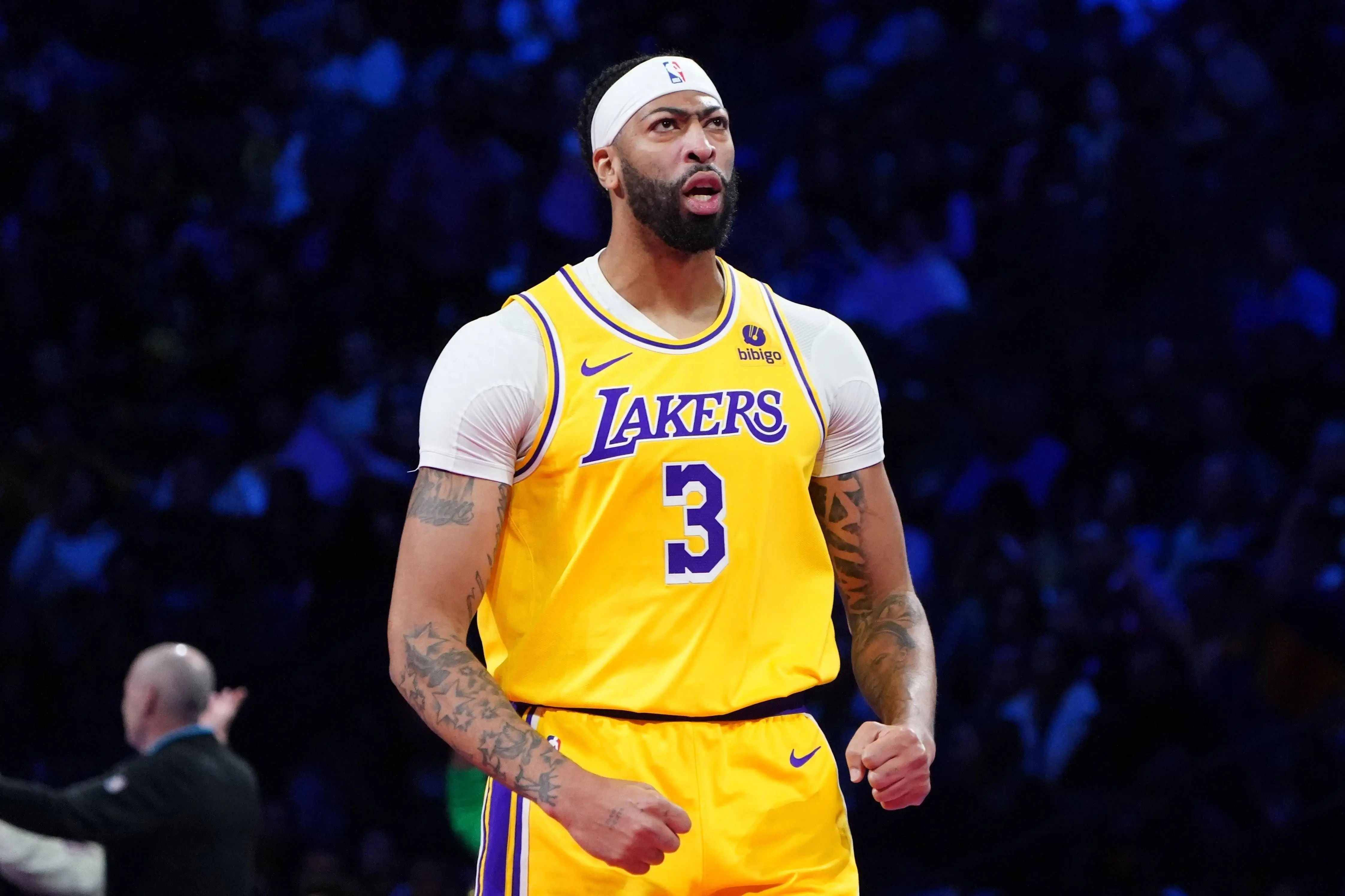 大比分获胜首场状态出色,IG观众沸腾!,浓眉哥重返赛场赢得满堂喝彩(女子足球进球精彩瞬间) 大比分获胜首场状态出色,IG观众沸腾!,浓眉哥重返赛场赢得满堂喝彩(女子足球进球精彩瞬间)