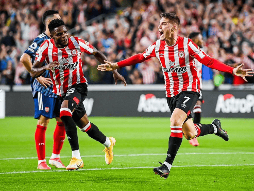  加时末段法国杯焦点战，阿斯顿维拉外线爆发，媒体盛赞，球队文化再被提及